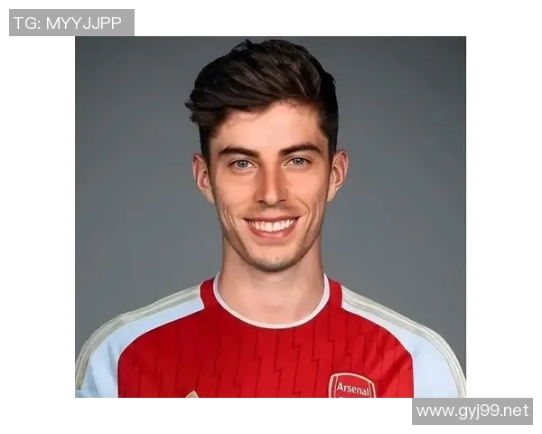 当前最受关注的足球球星是谁他为何成为全球热议的焦点人物